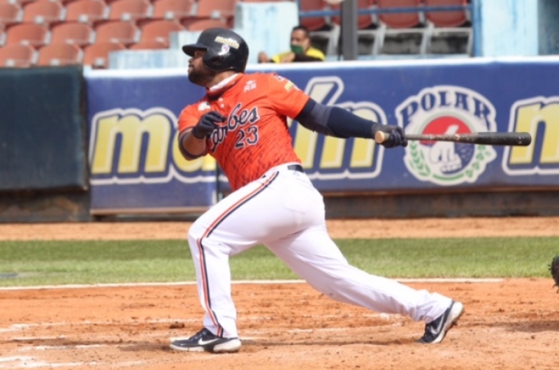 CARIBES CAE EN EL QUINTO DE LA SEMIFINAL