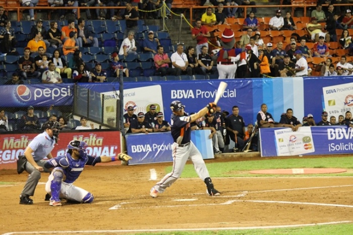 CAIDA EN EL PRIMERO DE LA SERIE