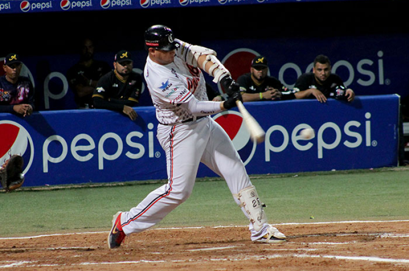 VICTORIA POR BLANQUEO ANTE ZULIA