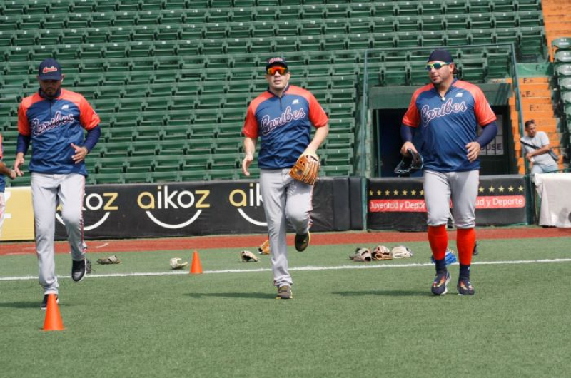 ASDRUBAL CABRERA Y LUIS SARDIÑAS PRESENTES