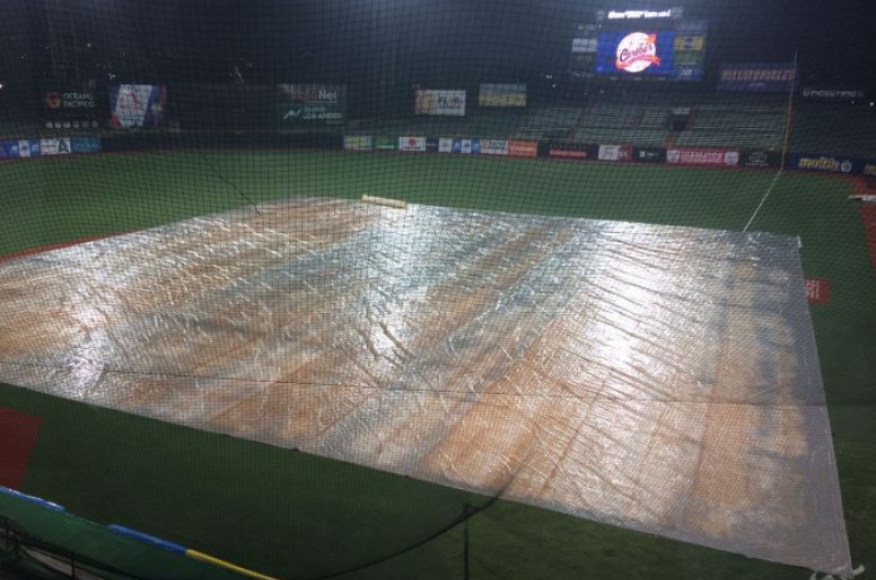 POSPUESTO POR LLUVIA EL SEGUNDO DE LA SERIE ANTE TIBURONES