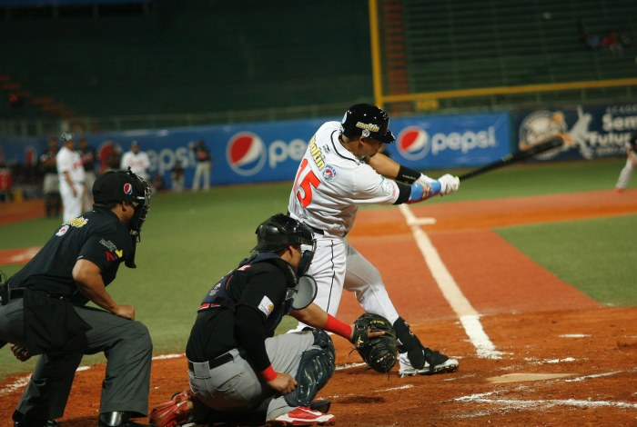 TRIBUNA CARIBE JUEGO #2 SERIE PLAYOFF