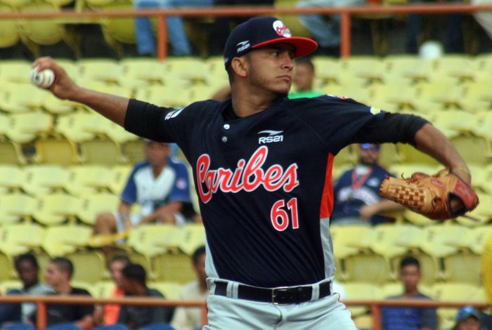 TRIBUNA CARIBE JUEGO #3 SERIE DE PLAYOFF