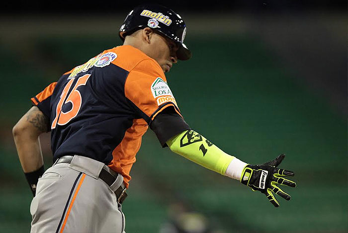 TRIBUNA CARIBE JUEGO #5 SERIE PLAYOFF