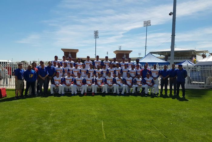 WBC, VENEZUELA CON BATES DE LUJO