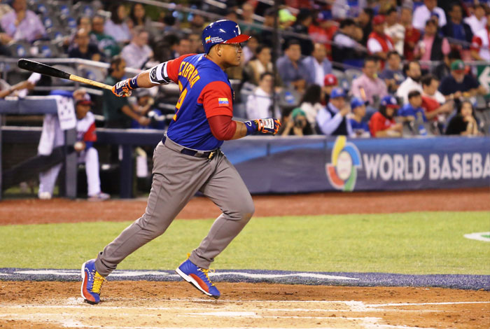 VENEZUELA PIERDE POR KO ANTE PUERTO RICO