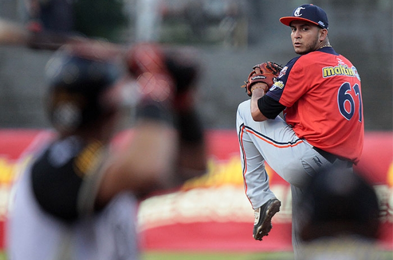 TRIBUNA CARIBE JUEGO #22