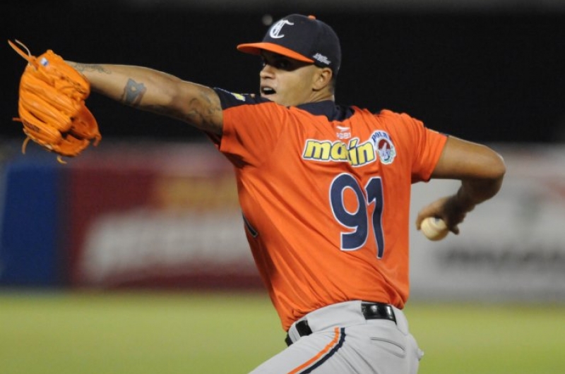 TRIBUNA CARIBE JUEGO #32