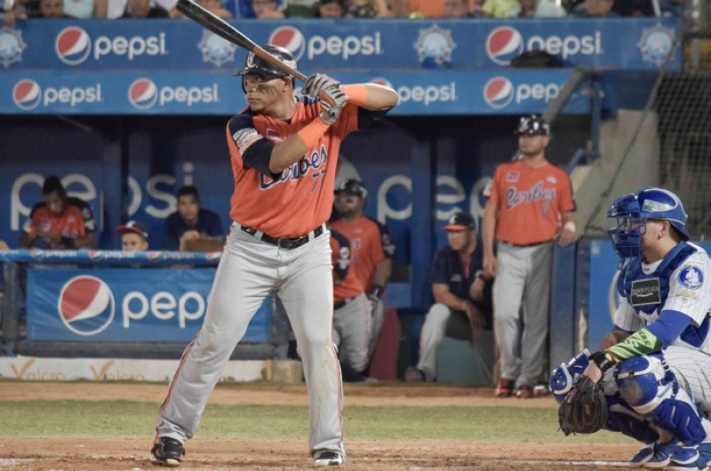 TRIBUNA CARIBE JUEGO #3 PLAYOFF