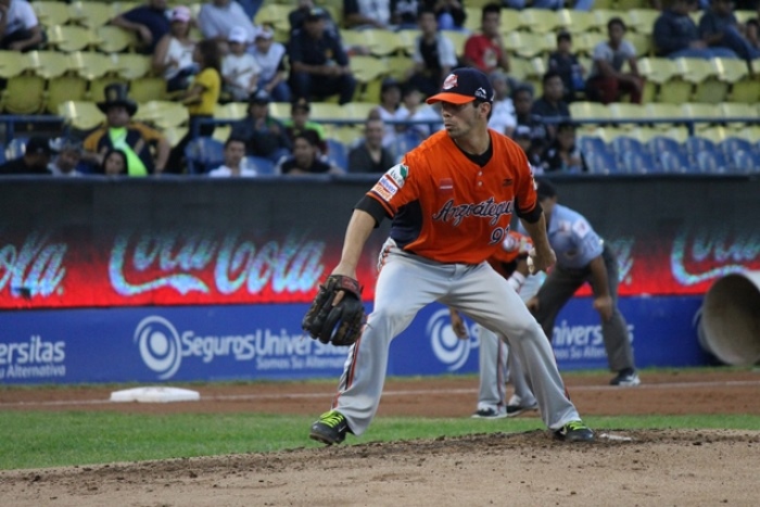 BLANQUEO EN EL UNIVERSITARIO