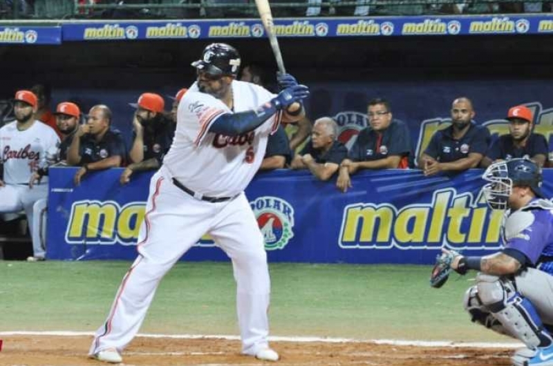 CARIBES CORTA RACHA ADVERSA