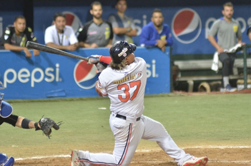 TRIBUNA CARIBE JUEGO #5 SERIE SEMIFINAL