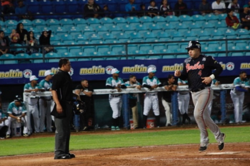 TRIBUNA CARIBE JUEGO #33